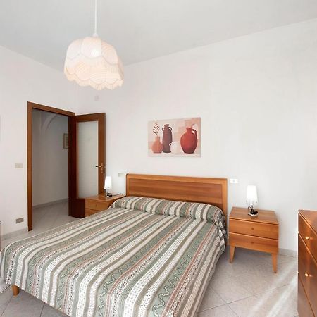 Trilocale Mazzini Con 2 Balconi Apartment Varazze Luaran gambar